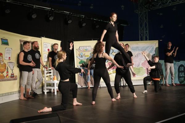 Představení Just Try it a&nbsp;Motýlí svět okouzlilo diváky na mezinárodním festivale CIRKULUM 2022